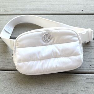 Lululemon Puff Quilted 1L Everywhere Belt Bag